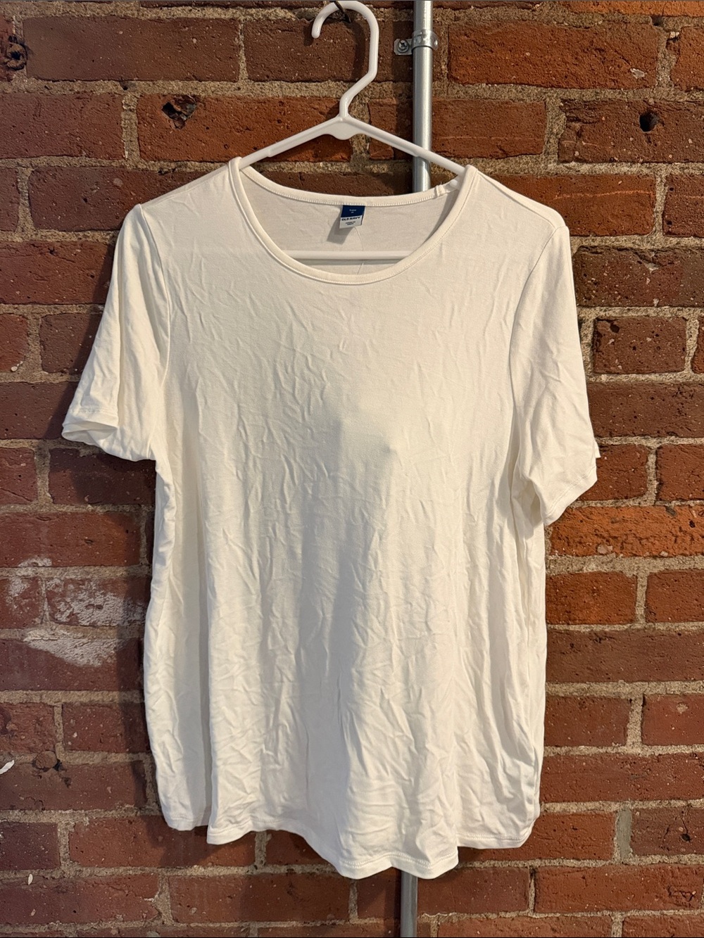 old navy white luxe tee
